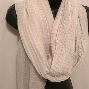 White Scarf 🧣
